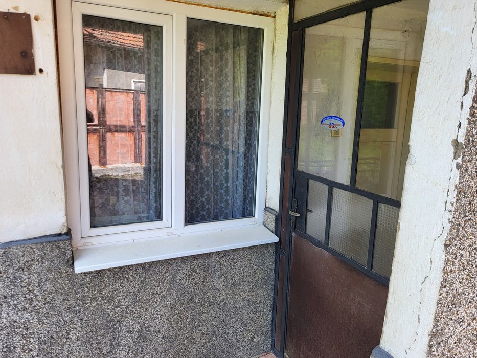 Двуетажна къща 150m2 с. Дрен