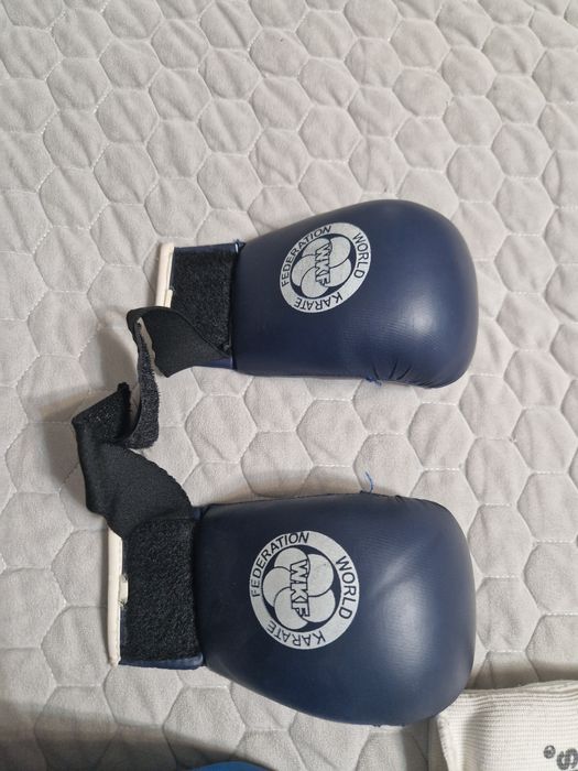 Продам шлем для каратэ