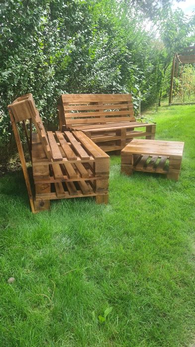 Комплекти, пейки и маси от палети