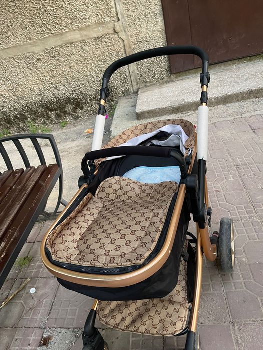 Коляска прогулочная