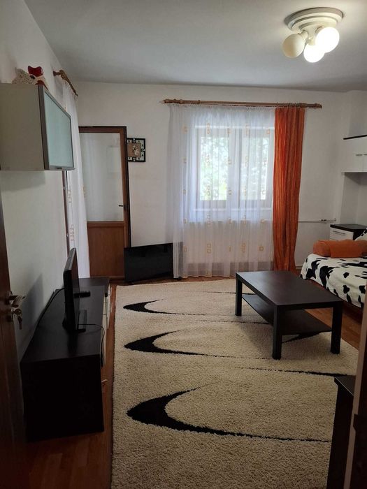 Garsoniera de inchiriat pe termen lung