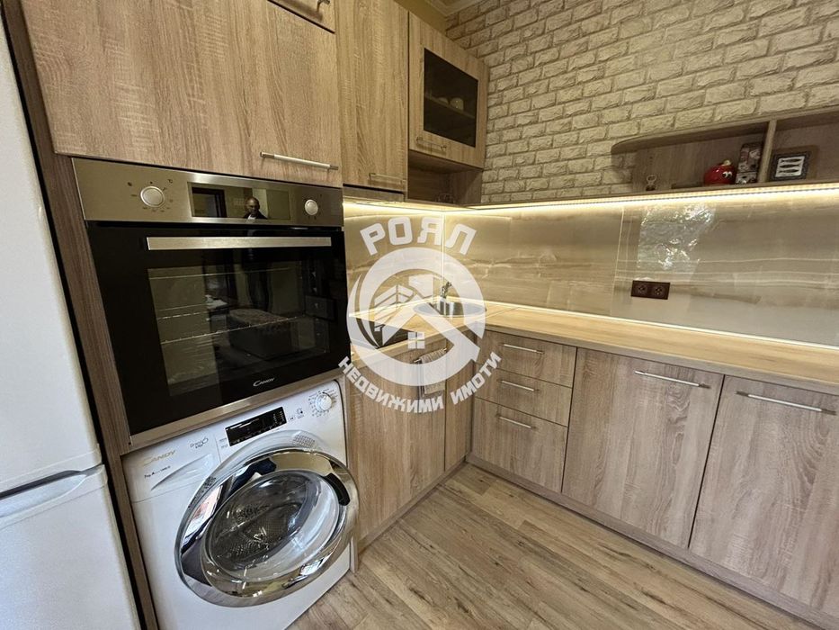 Продава се Двустаен апартамент в Пловдив, Съдийски - 53 кв.м за 1982 €/кв.м - Снимка #5