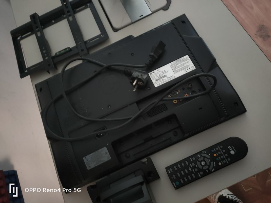 Televizor LG mic.