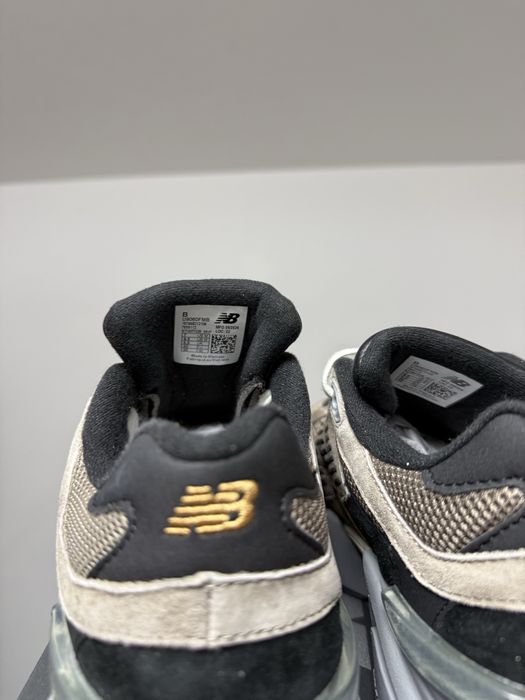 New Balance 9060 Dark Mushroom