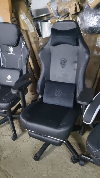 Vand scaune de birou de gaiming cu vibratii in perna si suport