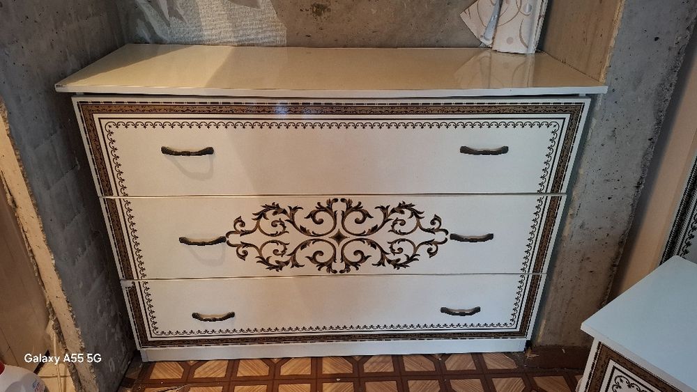 Продам комод почти новый