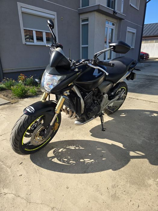 Motocicletă Honda Hornet, an 2007, 27k km