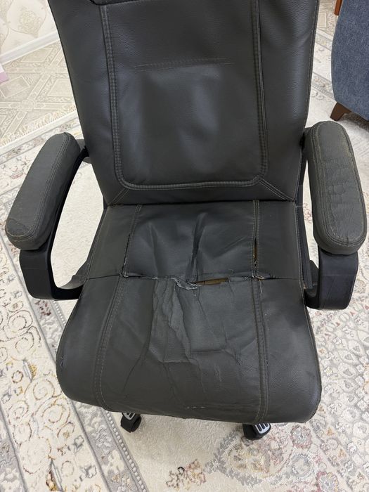 Продам офисное/компьютерное кресло.