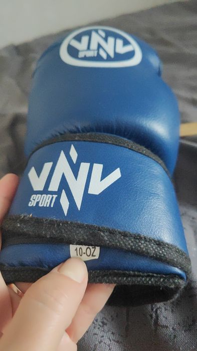 Шлем, футы, перчатки