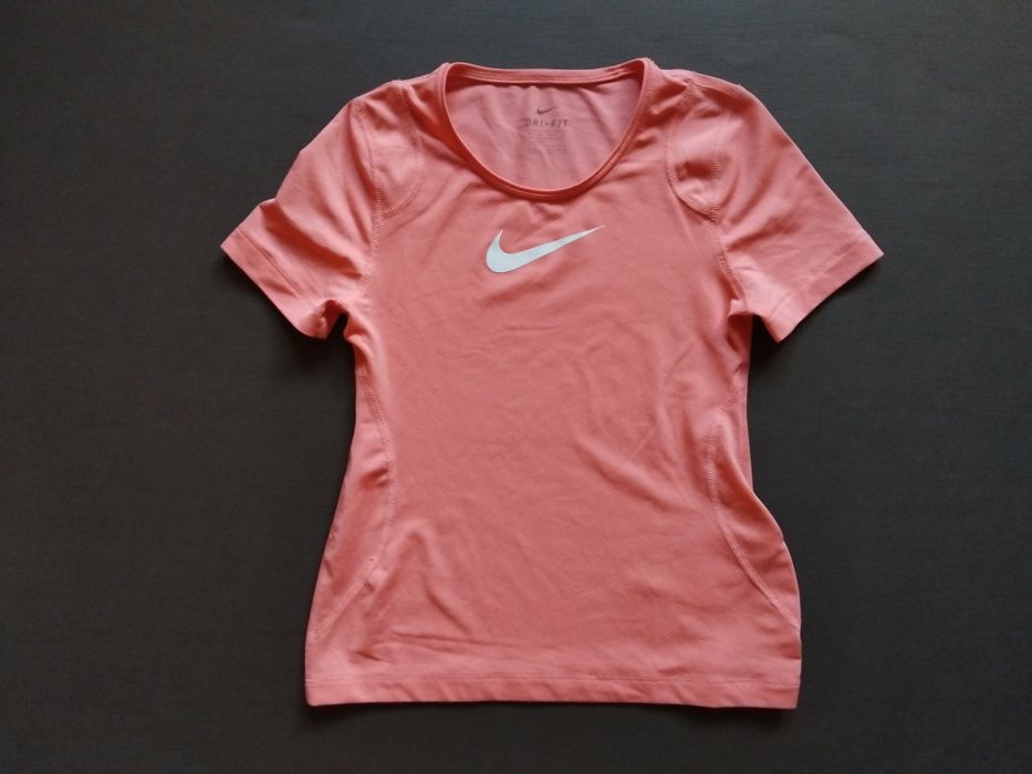 Nike -122-128 детска тениска