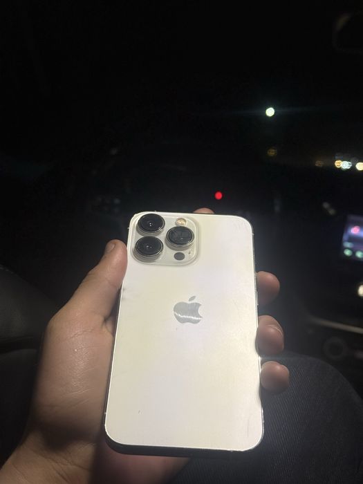 iPhone 13 pro сотилади нархни келишамз