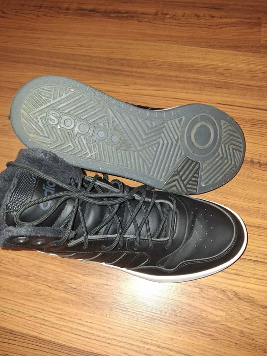 Кецове Adidas черни