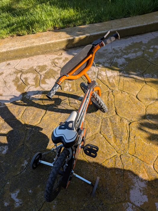 Продавам детски велосипед BMX 14"