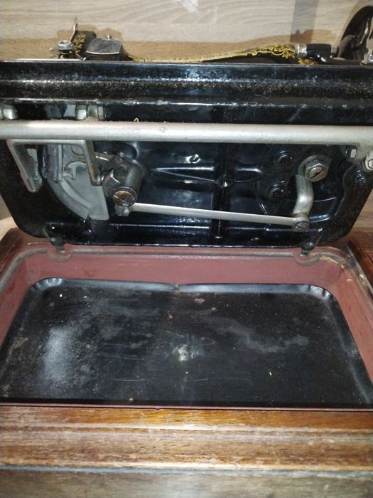 Шевна машина сингер