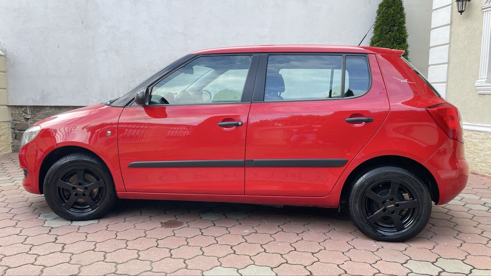 SKODA Fabia 2011 — imagine 5
