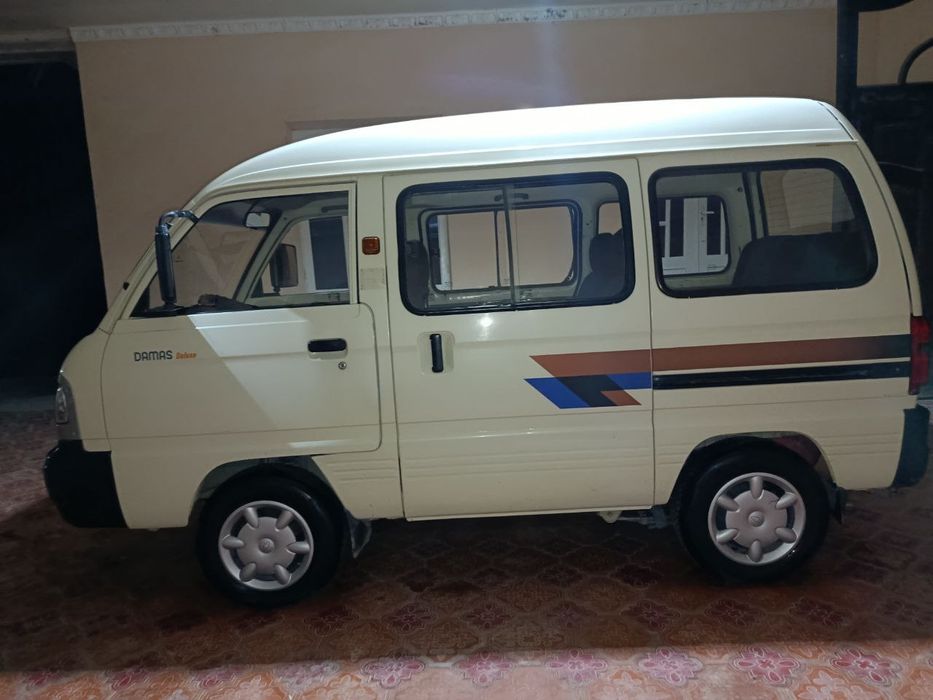 2 choyida petnosi bor toza damas