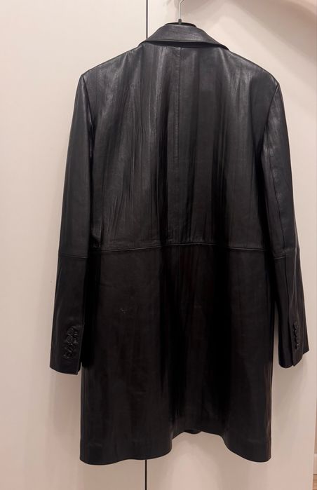 Кожаный плащ от zara