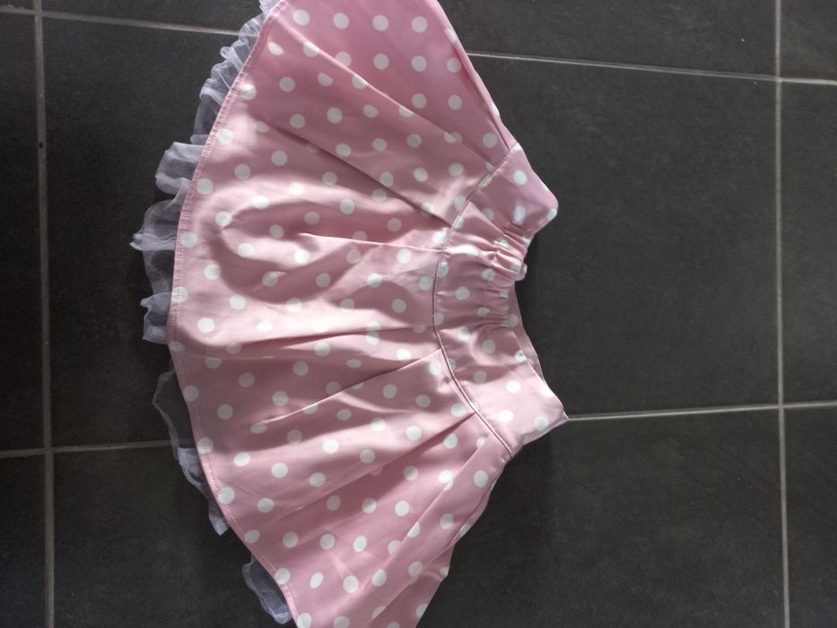 Кукленска поличка