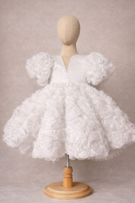 Продам детские нарядные платья