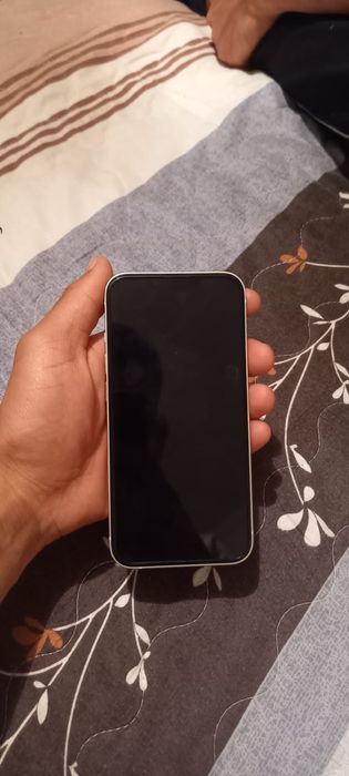 iphone 13 без горатии