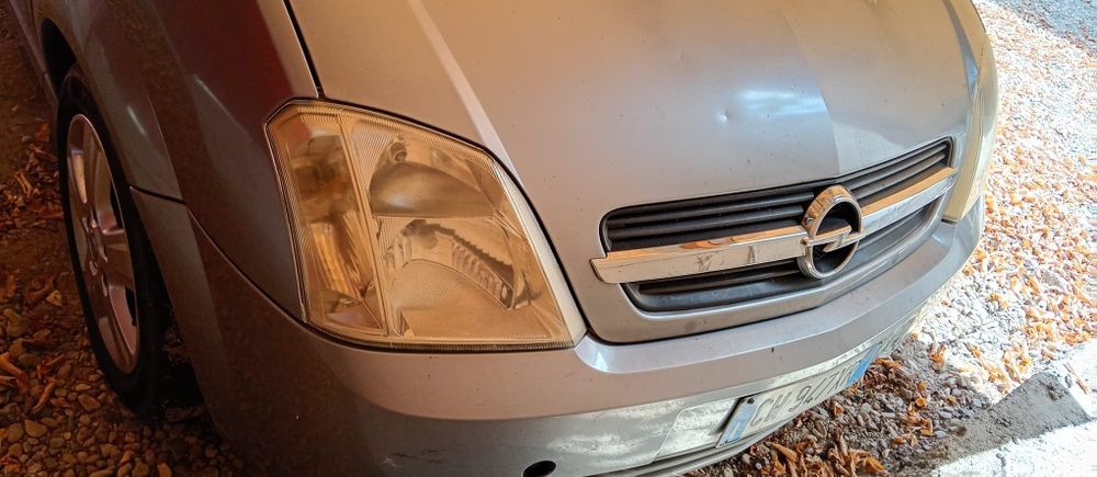 Vând Opel Meriva