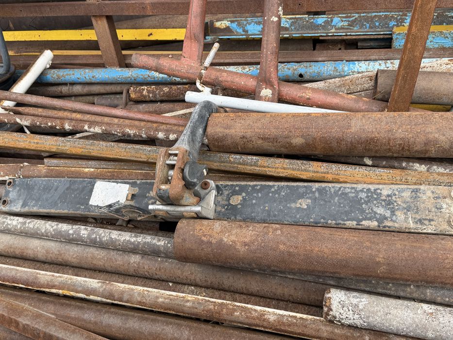 Продам фаркоп на мерседес 124
