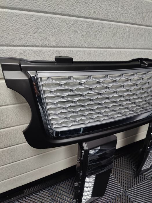 Set grila + grile aripi Range Rover Vogue L322 facelift (10-12)