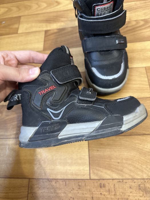 Демисезонная обувь 25,26,28