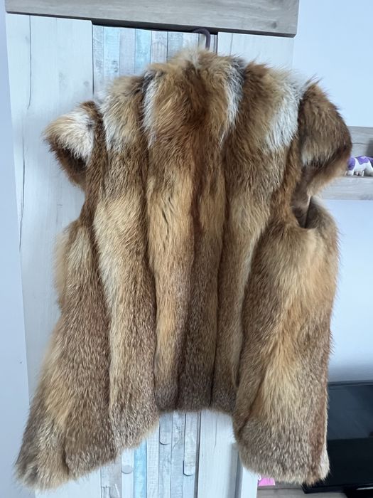 Vesta blana naturala de vulpe