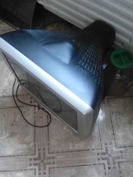 Продам Телевизор LG