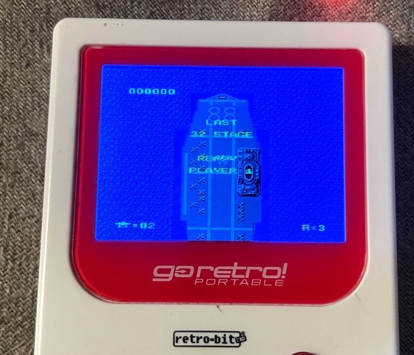 Consola Retro-Bit Go Retro Portable 300 Jocuri Retro LCD Color
