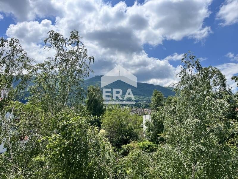 Тристаен апартамент в луксозна сграда в  м - т Гърдова глава