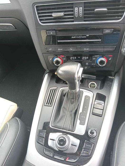 VAND Debmenbrez Audi Q5 S-Line 2.0 190 CP Automat Quattro Euro 6 2015