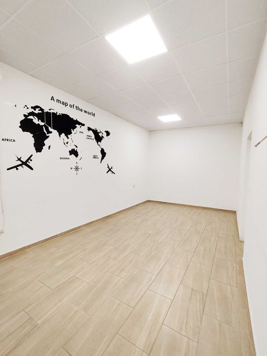 Офис/ Търговско помещение под наем