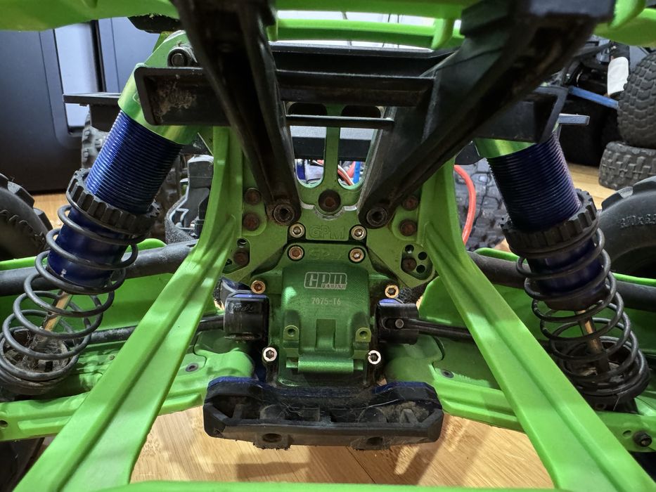 Automodel Traxxas Sledge