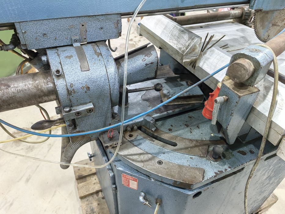 Автоматична радиална пендула