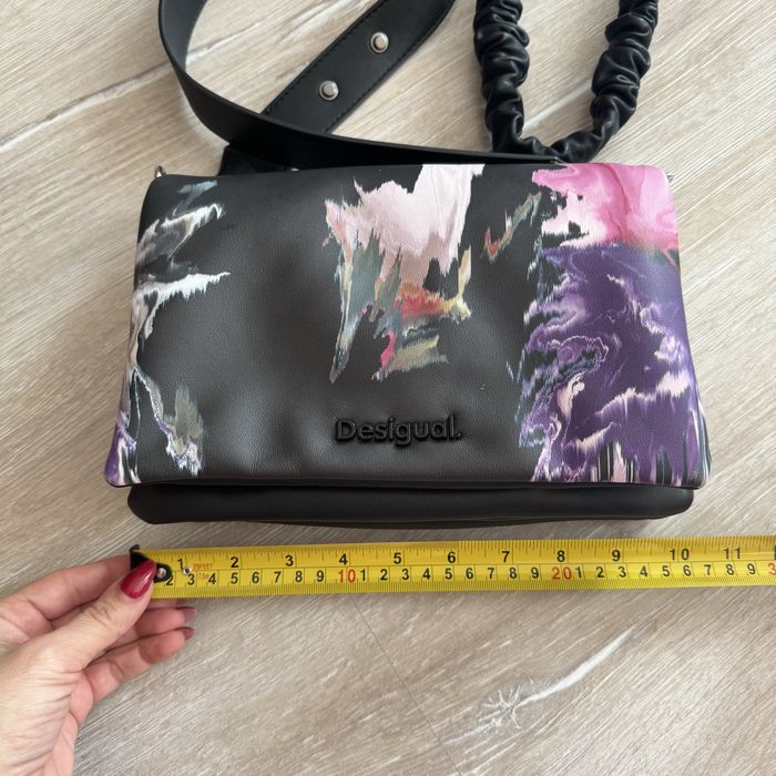 Desigual дамска чанта с две дръжки