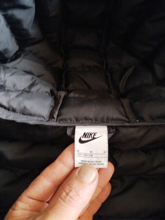 Зимно яке за момче Найк 137/147
