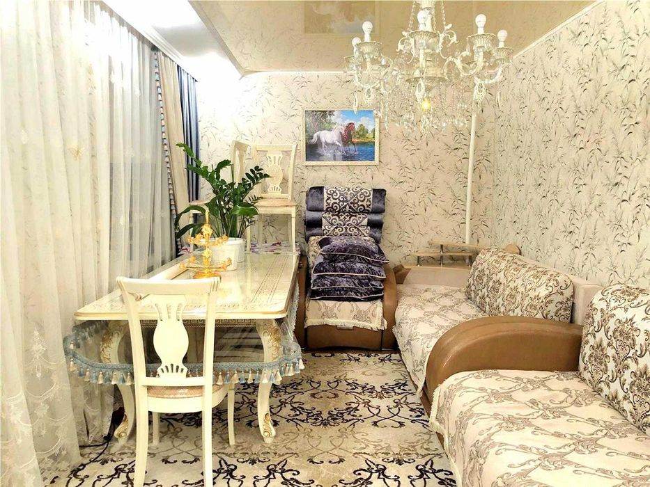 а Продам 3 комнатную квартиру 6 микрорайон