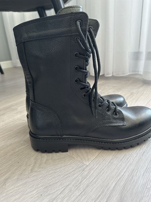 Продам новые берцы