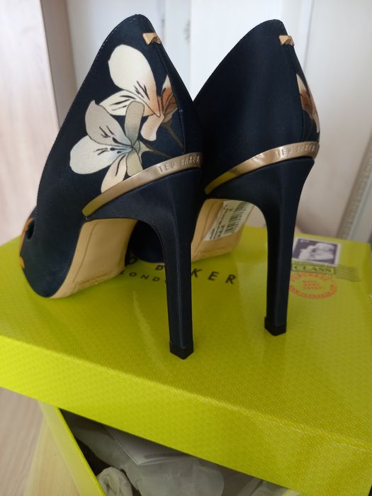 Обувки Ted Baker 37 нови