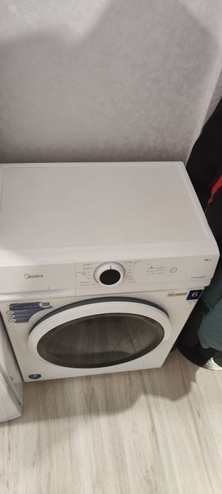 Продам Стиральную машину Midea