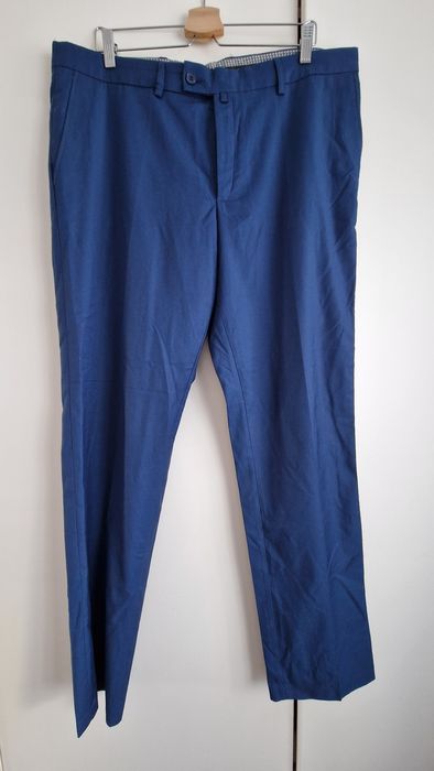 Vand costum barbates de lana marimea 58