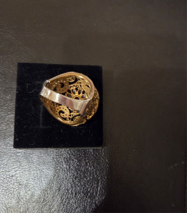 Продается перстень с рубином