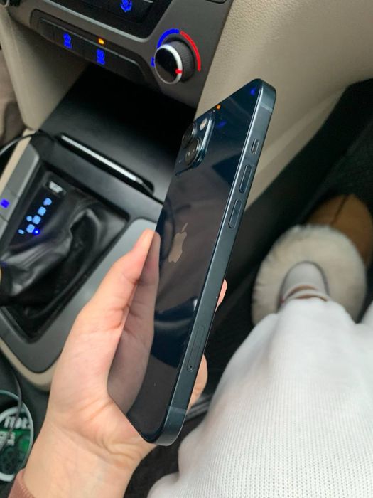 Iphone 13,без каробки,есть шнур