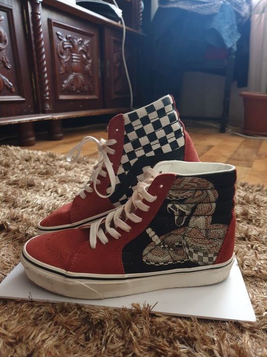 Pantofi Vans Sk8
(desert/snake/chili oil)