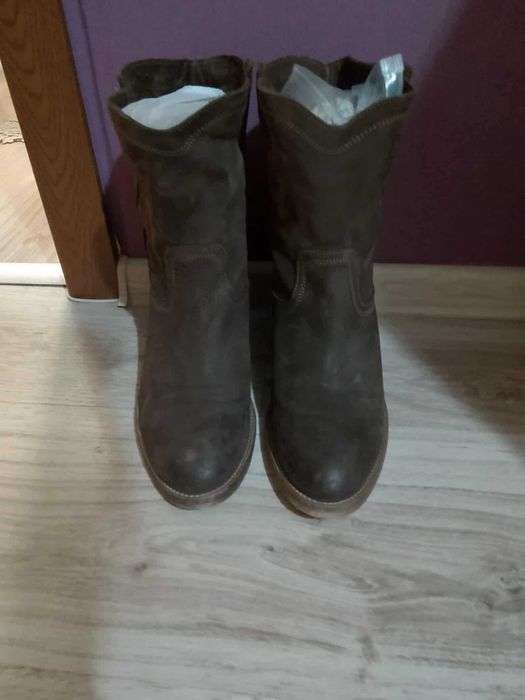 Дамски каубойски ботуши Естествен велур