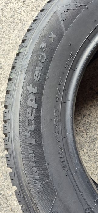 4 anvelope iarna ca noi Hankook 215/65/17,dot 2021-2022.Pretul este pe bucata.