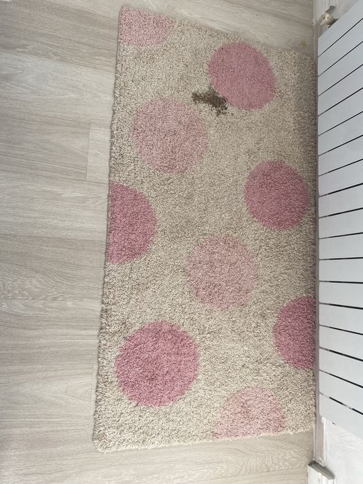 Ковры в коридор черные и розовые