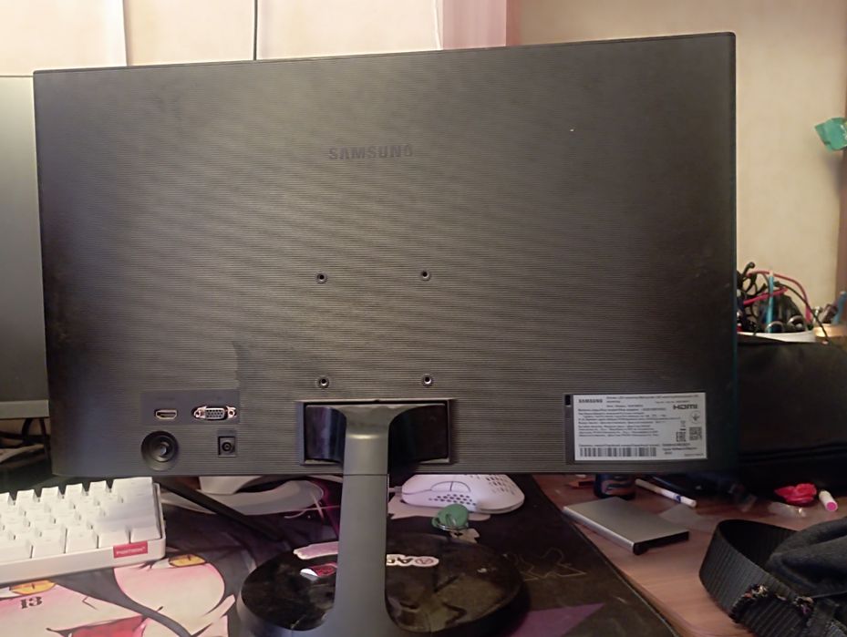 Манитор Samsung  Лед